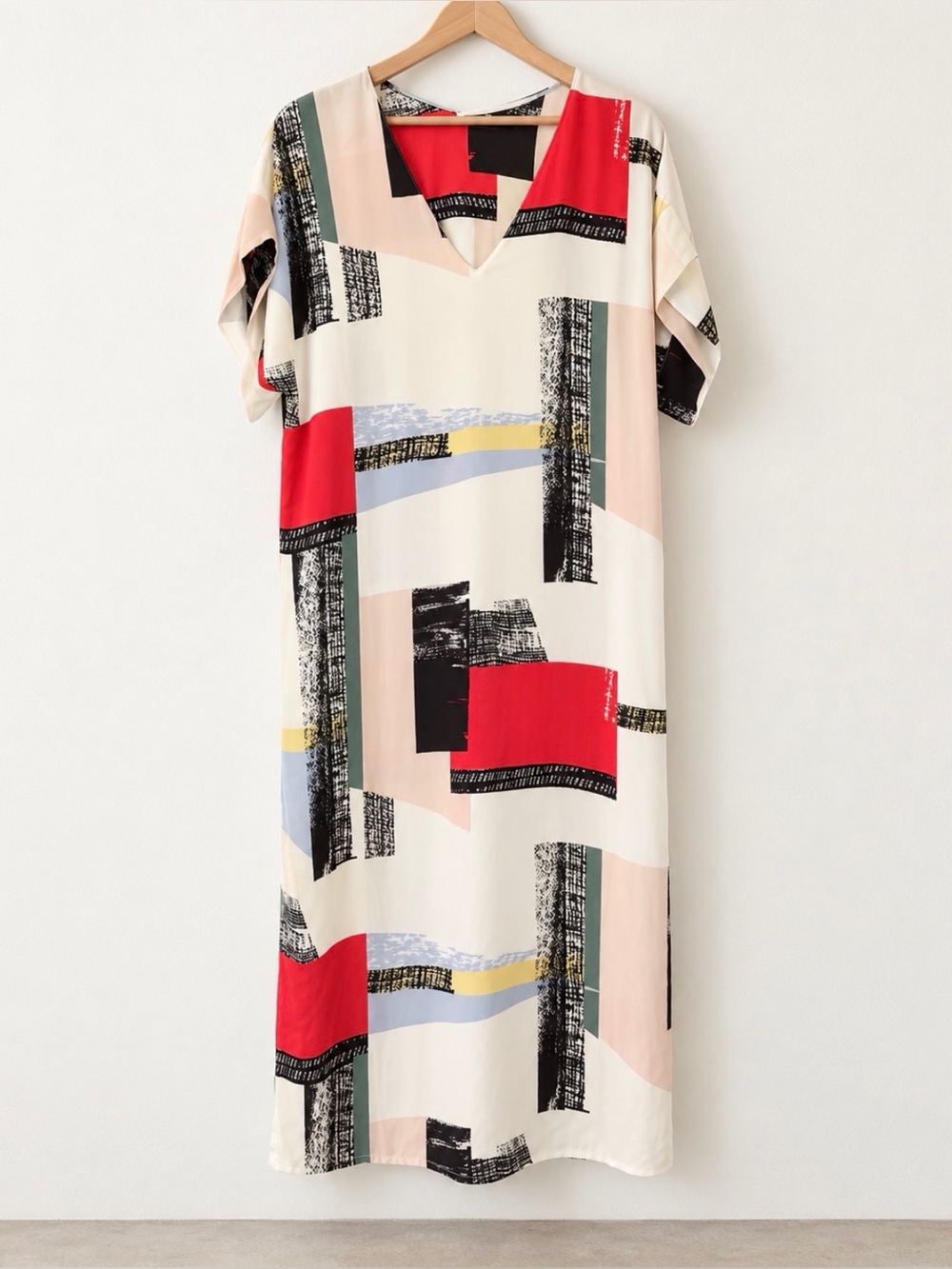 Babaton Abstract-Block V-Neck Maxi Dress in Cream, Red and Black